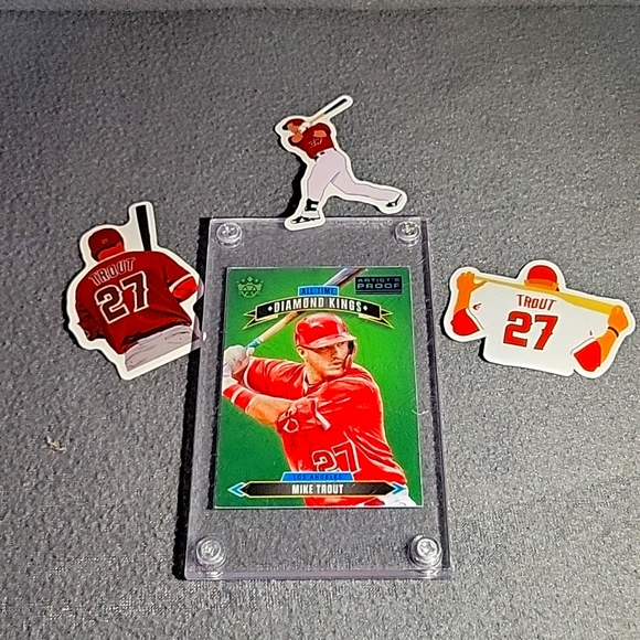 Baseball Card - Picture 1 of 2